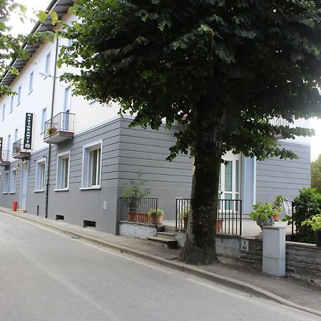Hotel Margherita Montepiano Kültér fotó