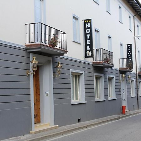 Hotel Margherita Montepiano Kültér fotó